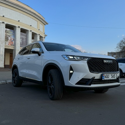Haval H6 2024 – купить в Тирасполе | Бензин 2.0, 4WD, панорамная крыша, подогрев и вентиляция сидений, камеры 360°. Цена 24 900 €!